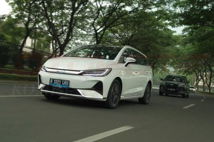 mobil listrik, Mudik Lebaran, SPKLU, Hyundai Ioniq 5, MG4 EV, mudik pakai mobil listrik, BYD M6, Biaya Mudik Jakarta-Surabaya Naik Mobil Listrik: M6, Ioniq 5, MG4 EV