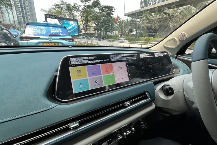 GWM Ora 03, Mobil Listrik, Desain Retro Futuristik, mobil listrik, performa kendaraan, desain retro futuristik, Mengemudikan GWM Ora 03: Mobil Listrik dengan Desain Unik