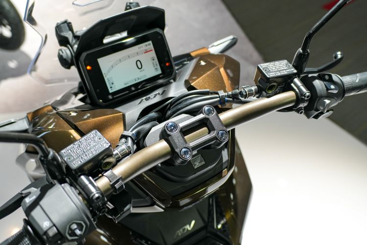 Honda ADV, RoadSync, Honda ADV 160, Honda RoadSync, ADV 160 RoadSync, Honda ADV 160 RoadSync, Harga Layar TFT RoadSync Honda ADV 160 Rp 2 Jutaan