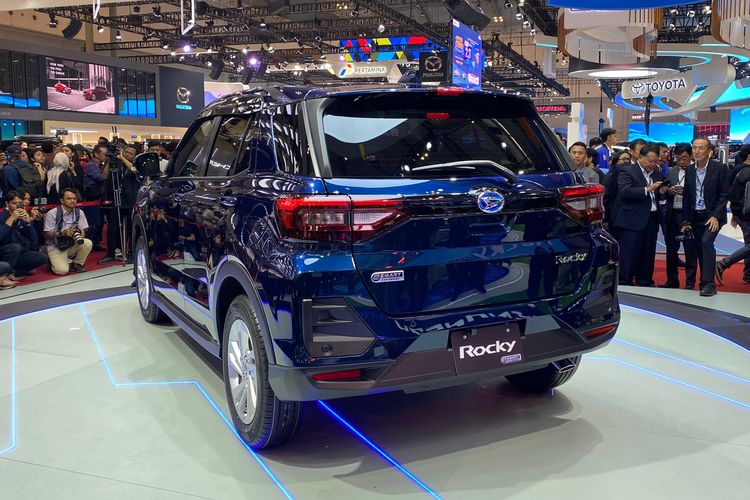 Daihatsu Rocky e-smart Hybrid, teknologi elektrifikasi, Mobil ramah lingkungan, GIIAS 2025, GIIAS 2025: Daihatsu Perkenalkan Rocky e-smart Hybrid