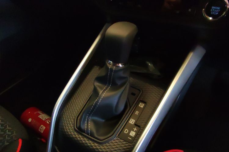 mobil matik, LCGC, LSUV, Tiggo Cross, Sirion, transmisi matik, harga mobil matik, Cek Pilihan Mobil Matik di Bawah Rp 250 Juta Bulan Ini