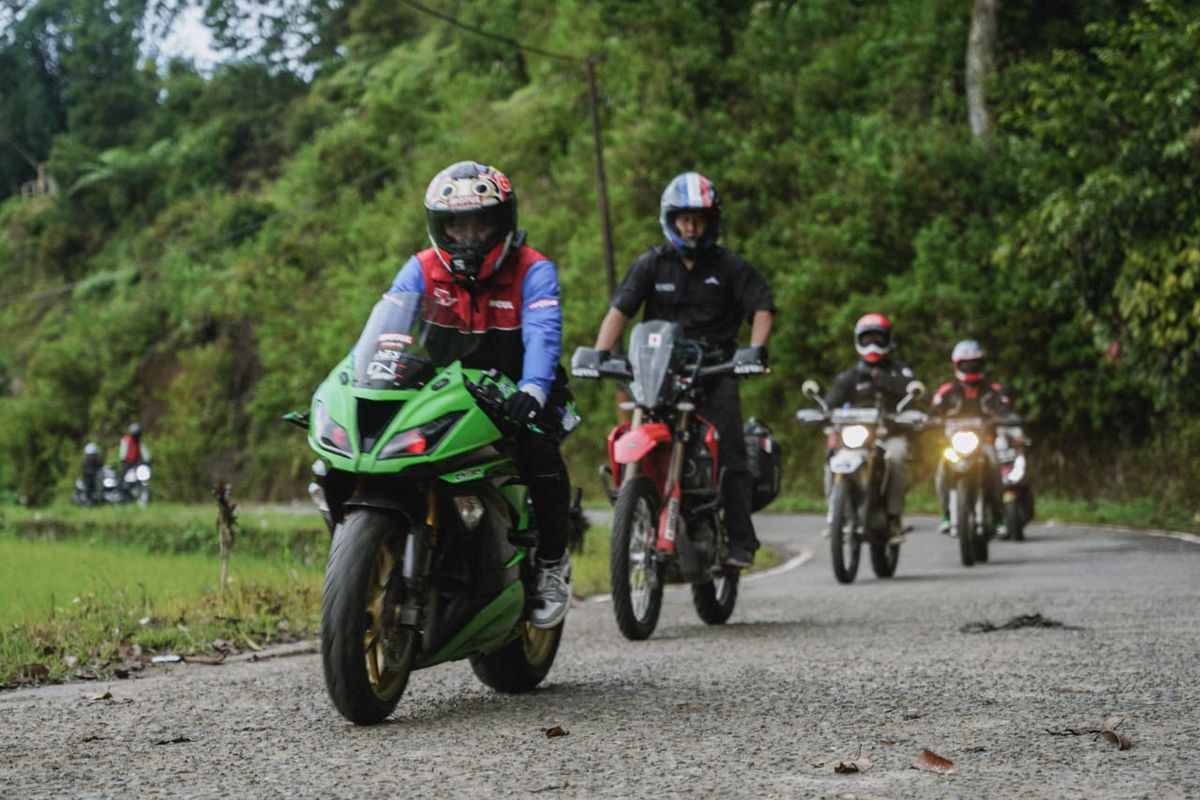 Produsen Pelumas Promosikan Wisata Alam Lewat Touring Motor