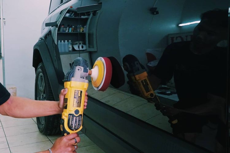 perawatan mobil, cuci mobil hidrolik, Glam Autowash, Pilihan Premium Car Wash di Depok untuk Jaga Kendaraan Tetap Prima