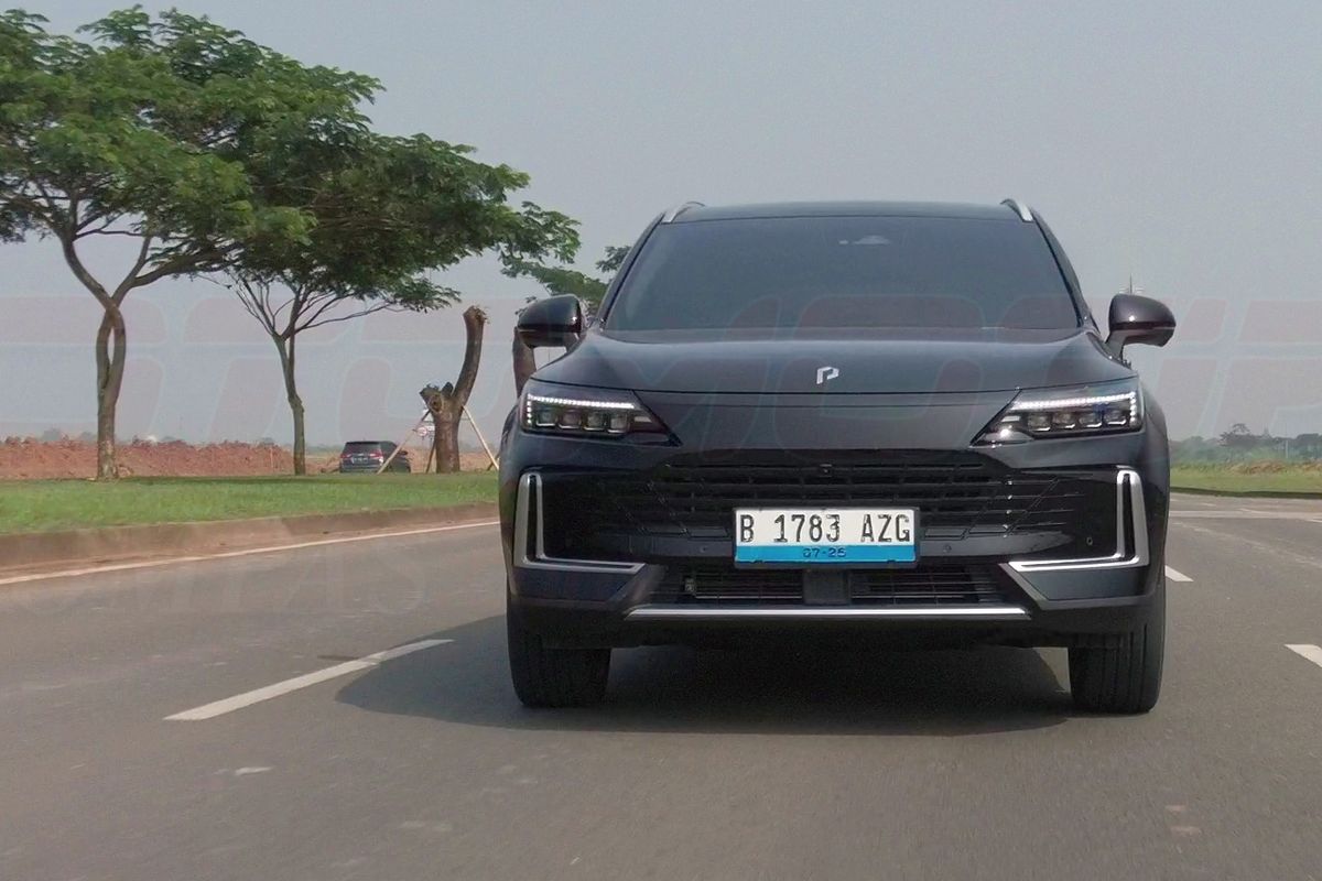 Skema Pembelian Mobil Listrik Polytron: Pilihan Sewa atau Beli