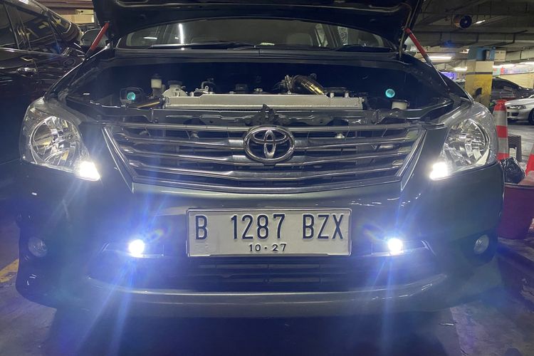 keamanan berkendara, modifikasi lampu mobil, mini proyektor, pencahayaan kendaraan, Mengapa Mini Proyektor Dianggap Jadi Solusi Lampu Mobil Terang?