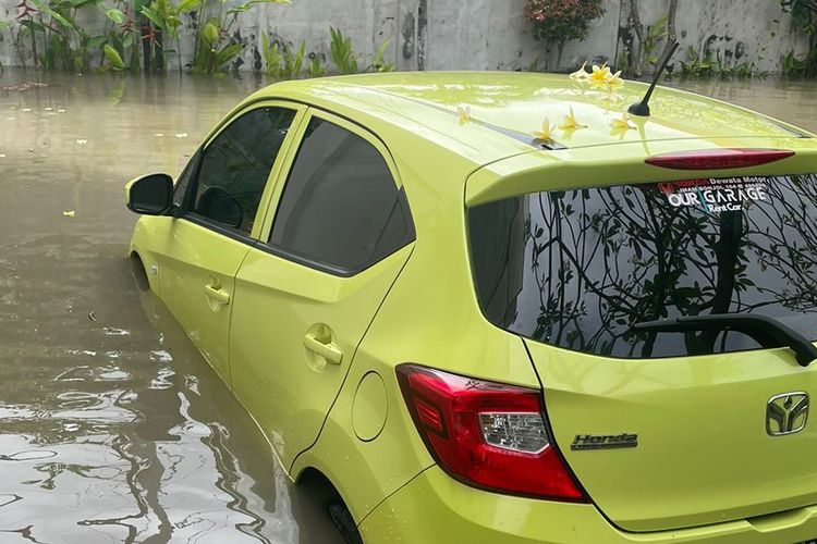 Honda, suku cadang, bengkel, diskon, banjir bali, Honda Ringankan Konsumen yang Mobilnya Terdampak Banjir di Bali