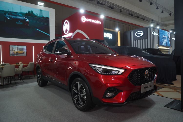 otomotif, pameran otomotif, kendaraan bermotor, Morris Garage, GIIAS 2025, MG Hadir di Bandung: Pamer Cyberster hingga MG4 EV