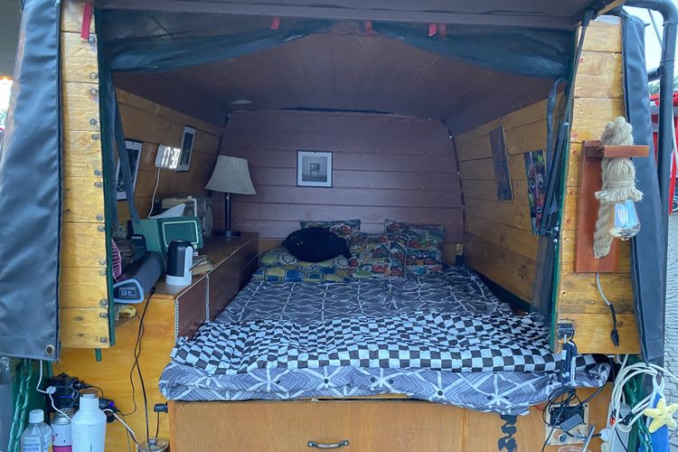 modifikasi, Modifikasi mobil, Campervan, kijang kotak, kijang kotak lawas, Kijang Kotak 1983 Disulap Jadi Campervan, Unik dan Tangguh