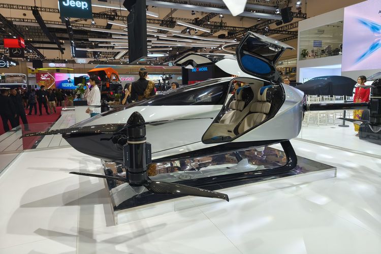 GIIAS 2025, mobil terbang xpeng, XPeng AeroHT X2, Mobil Terbang XPeng AeroHT X2 Mejeng di GIIAS 2025