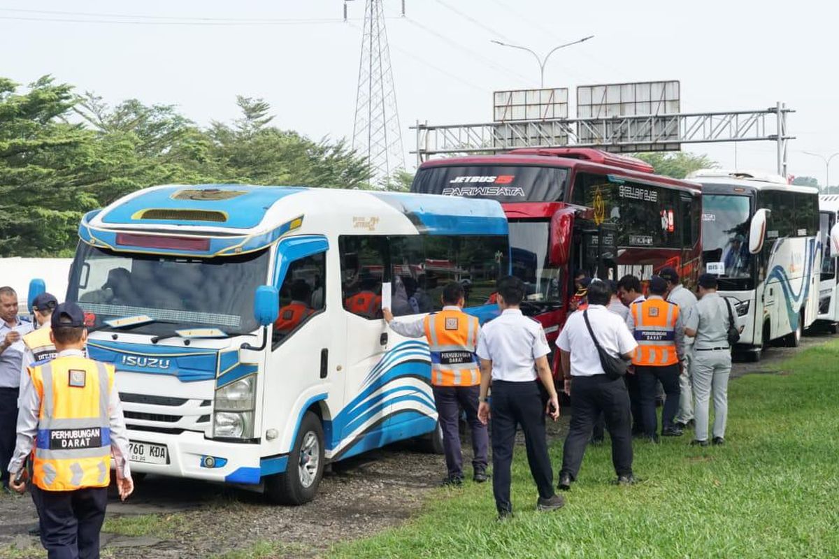 Libur Panjang, Kemenhub Temukan Masih Banyak Bus Langgar Aturan