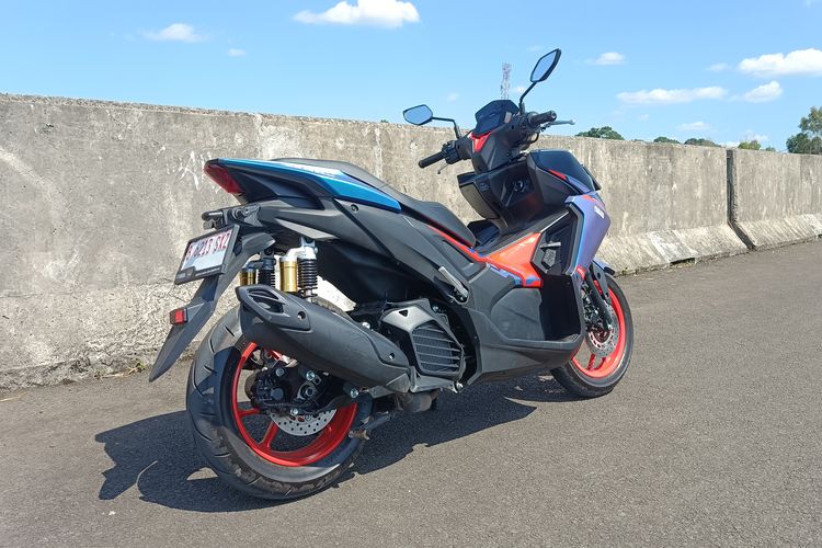 Yamaha Aerox, skuter matik, Harga Aerox CyberCity, Fitur Aerox Alpha, Skema Cicilan Yamaha Aerox Alpha CyberCity