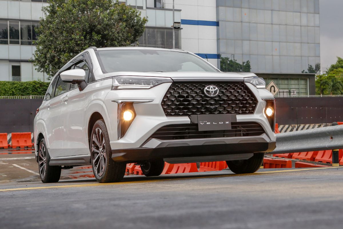 Update Harga Toyota Veloz, MPV Fitur Canggih dan Kabin Lapang