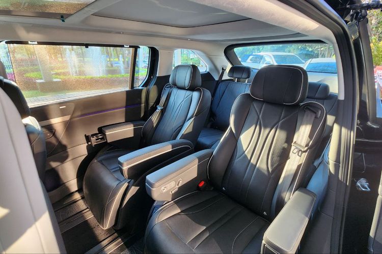 mobil listrik, MPV listrik, Denza D9, mpv listrik premium, Xpeng X9, Adu Mewah MPV Listrik Premium: Denza D9 Vs Xpeng X9