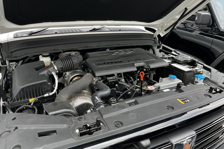 mobil diesel keluar asap hitam, Mobil diesel ngebul, Mobil diesel keluar asap putih, Mobil Diesel Ngebul? Jangan Panik, Ini Penyebab dan Cara Mengatasinya