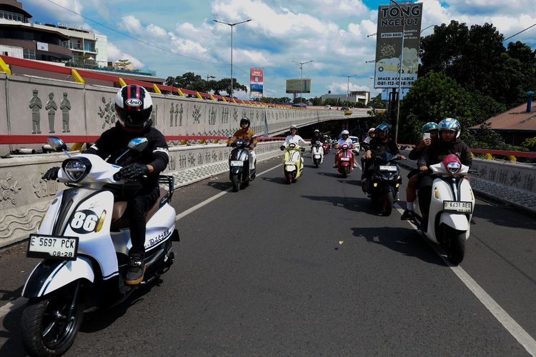 Yamaha, AISI, penjualan motor, Rifki Maulana, yamaha, NMAX Jadi Tulang Punggung Yamaha di Tengah Pasar Lesu