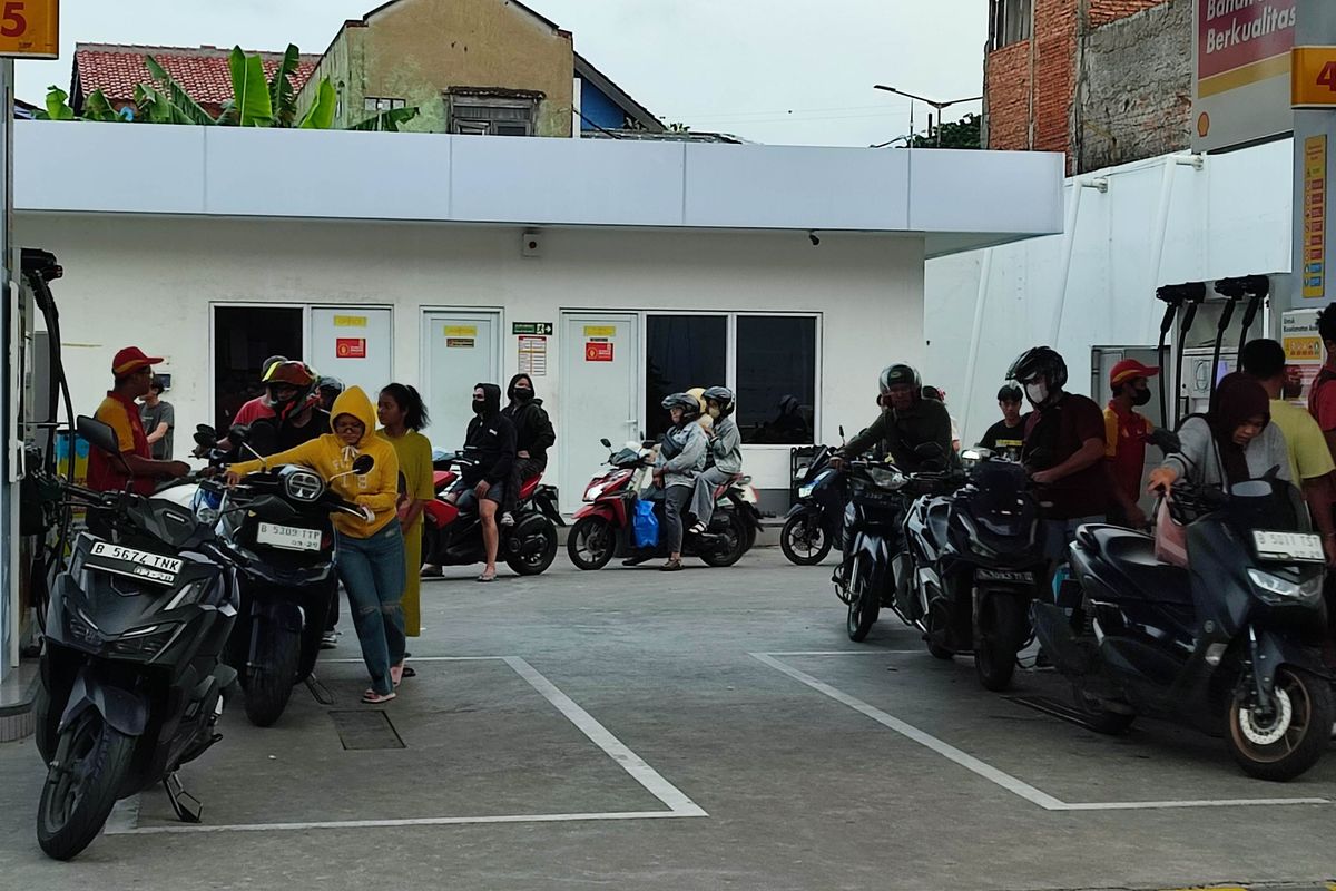 Pemerintah Jelaskan Alasan Kelangkaan BBM di SPBU Swasta