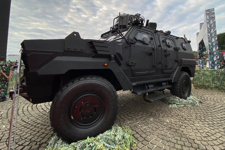 Alutsista TNI, monas jakarta, HUT Ke-80 TNI, ranpur Pandu vvip, HUT ke-80 TNI: Ranpur Pandu VVIP Jadi Daya Tarik di Monas