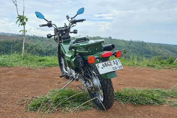 Honda Karisma, Modifikasi motor, CT125, Fadhil dan Momo, Kreasi Modifikasi Honda Karisma 2004 dari Lido: Dari Bebek Jadi CT125