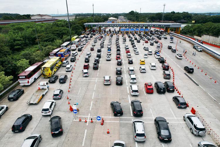 Lalu Lintas, Bandung, Jalan Tol, timur, Trans-Jawa, libur maulid, 364.506 Kendaraan Keluar Jabotabek, Arah Trans-Jawa Mendominasi