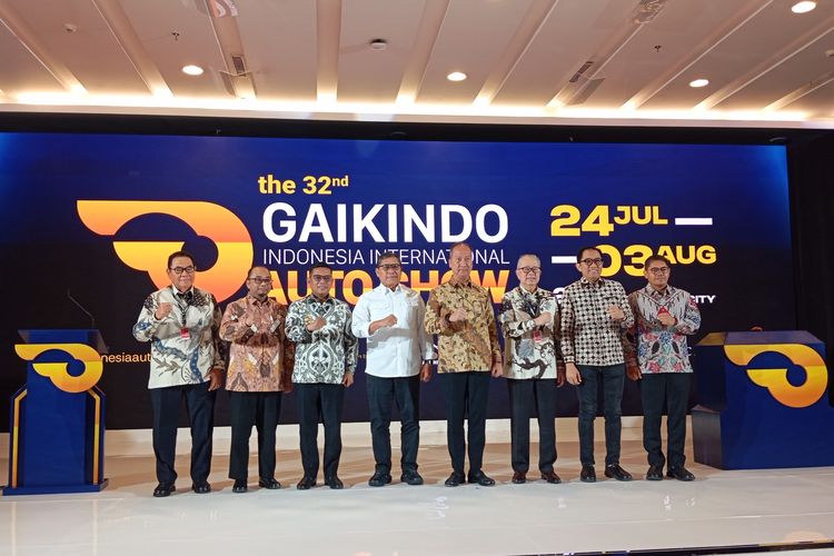 Gaikindo, otomotif, GIIAS 2025, penjualan mobil, industri otomotif, Penjualan Mobil Lesu, Gaikindo Masih Optimistis Tembus 800.000 Unit di 2025