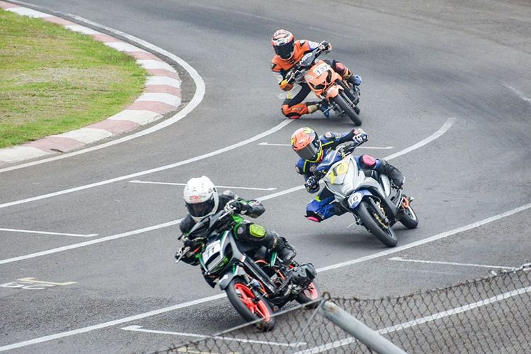 motor listrik, drag race, Balap Motor Listrik, Ninja 2 tak, balap motor listrik sentul, Video Motor Listrik Salip Ninja 2 Tak, Torsi Instan Jadi Kunci