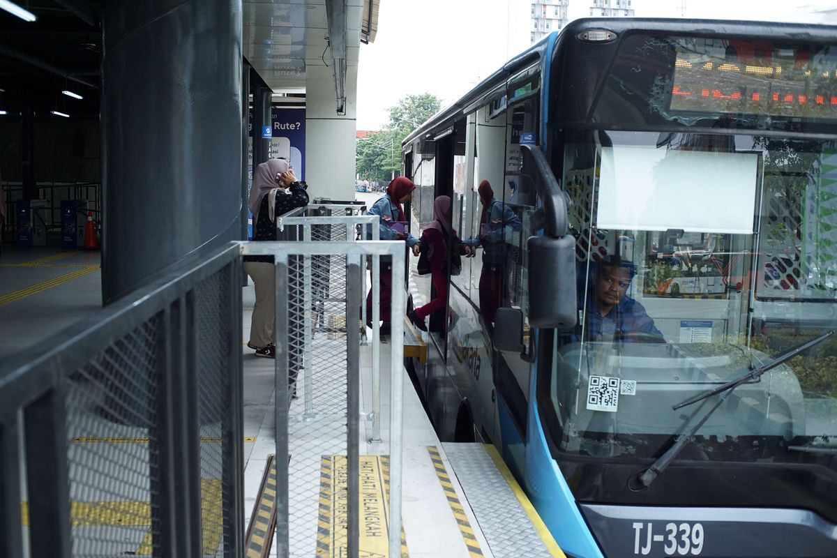 HUT TNI, Tarif Bus Transjakarta Hanya Rp 80 pada Minggu Besok