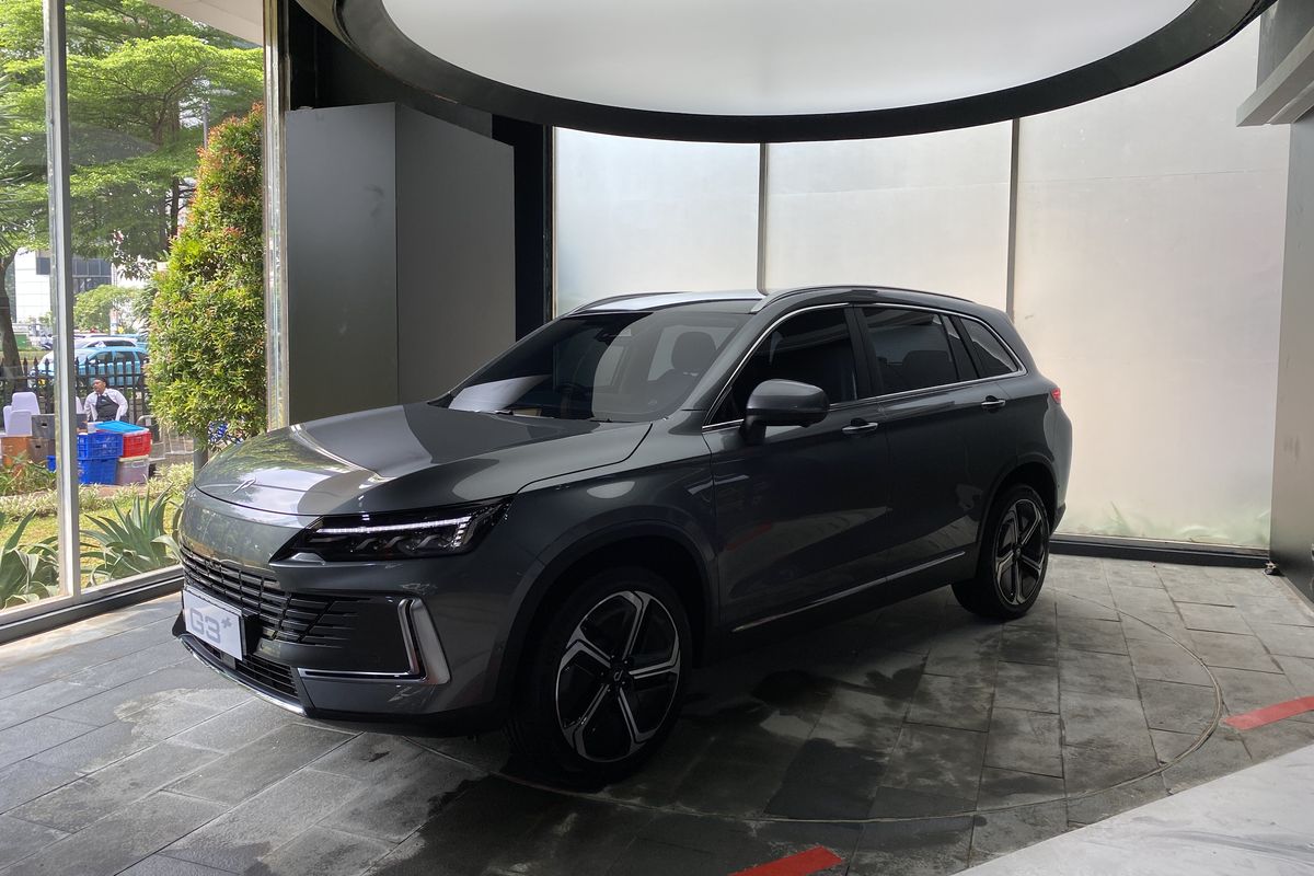 Menggali Potensi Mobil Listrik di Indonesia Bersama Prof. Michiel