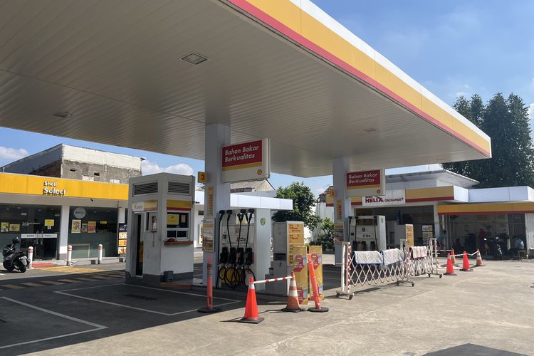 SPBU, Shell, Shell Indonesia, pom bensin, SPBU Shell, BBM di SPBU Shell Kosong, Petugas: Tidak Tahu Sampai Kapan