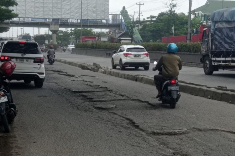 Perbaikan jalan, jalur Pantura, jalan berlubang, Mudik Lebaran, jalur arteri, Kementerian PU Janji Langsung Tambal Jalur Pantura Saat Ada Lubang