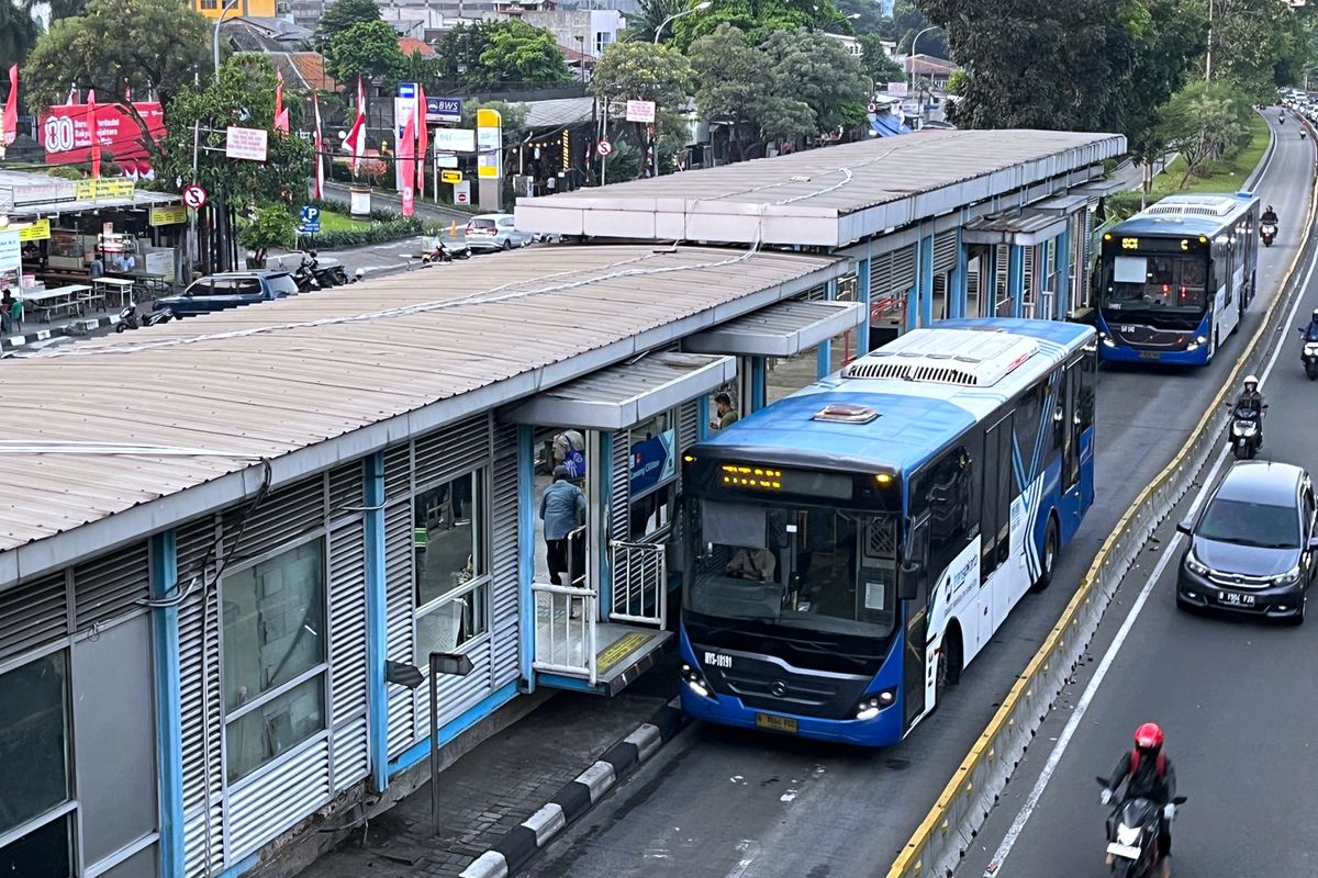 Ada Acara Jakarta Penuh Warna, Rute Transjakarta Koridor 1 Berubah