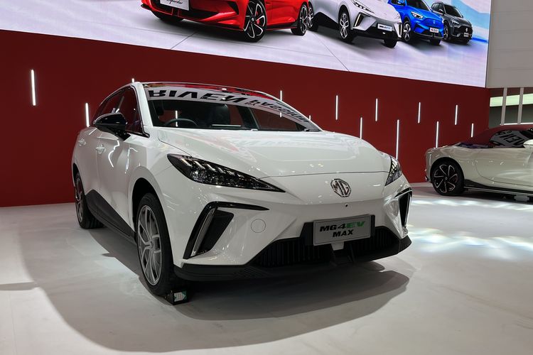 MG4 EV, MG Cyberster, GIIAS, MG Motor Indonesia, GIIAS 2025, MG Luncurkan 2 Mobil Baru di GIIAS, Termasuk MG4 EV Max