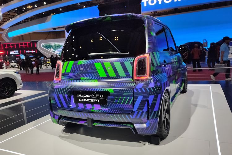 GIIAS 2025, mobil listrik, Honda Super EV Concept, inovasi Honda, Super EV Concept: Mobil Listrik Masa Depan Honda di GIIAS 2025