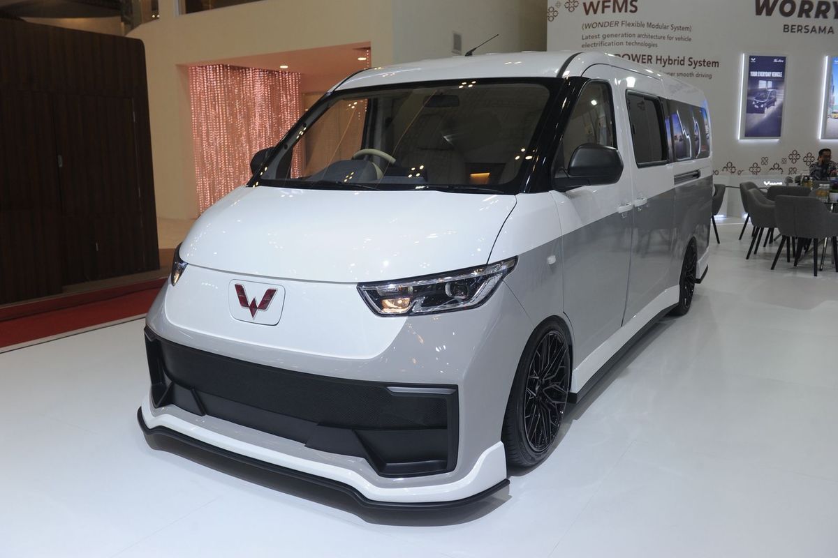 Modifikasi Mewah Wuling Mitra EV di GIIAS 2025