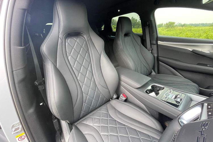 Sealion 7, Seal, kenyamanan berkendara, test drive, mobil listrik, Merasakan Kenyamanan Berkendara BYD Sealion 7 Dipakai Harian