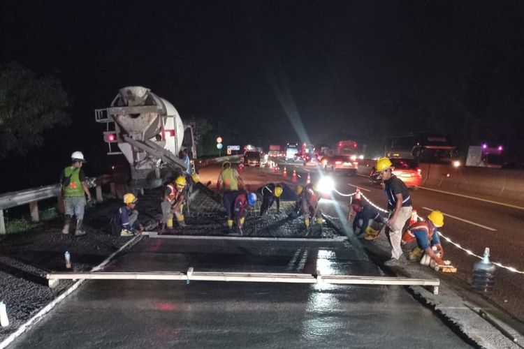 Tol Cipularang, rekonstruksi, Marka Jalan, Tol Padaleunyi, Rekonstruksi, Jasa Marga, Marka jalan, Pekerjaan jalan, Hati-hati, Banyak Pekerjaan Jalan di Tol Cipularang dan Padaleunyi