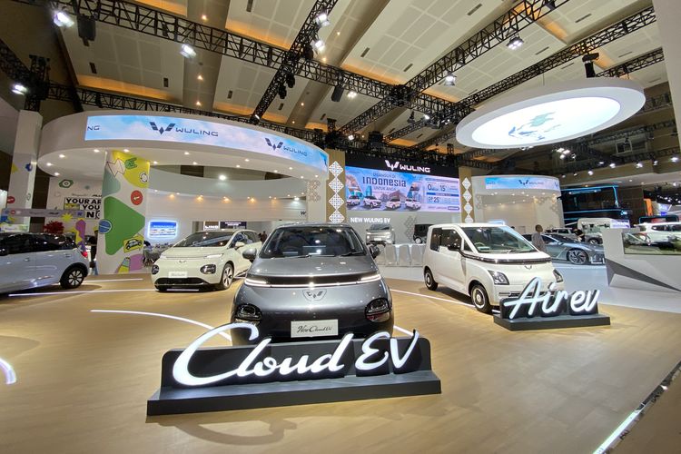 Wuling Motors, edukasi kendaraan listrik, mobil listrik, Ricky Christian, Wuling Motors Dorong Penjualan Mobil Listrik di Luar Pulau Jawa