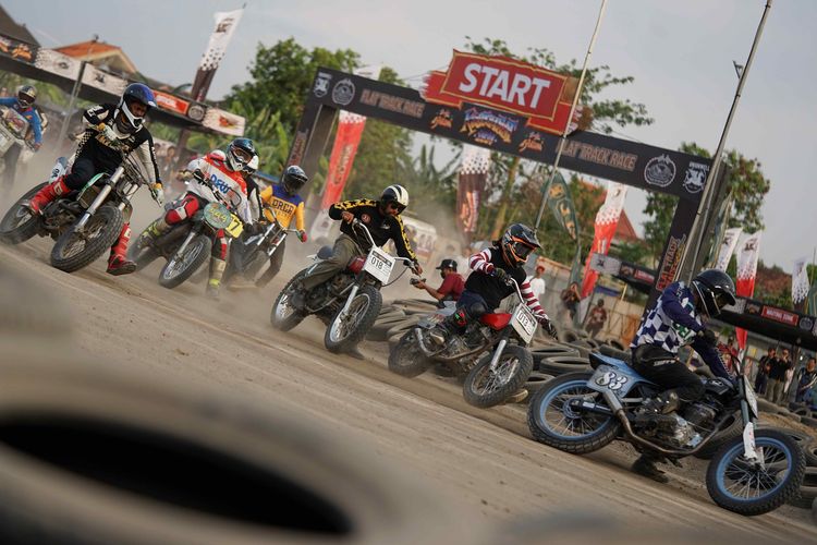 yogyakarta, Kustomfest, mesin, Yokohama, Builder, flat track, silinder, Kustomfest 2025 “Madchinist