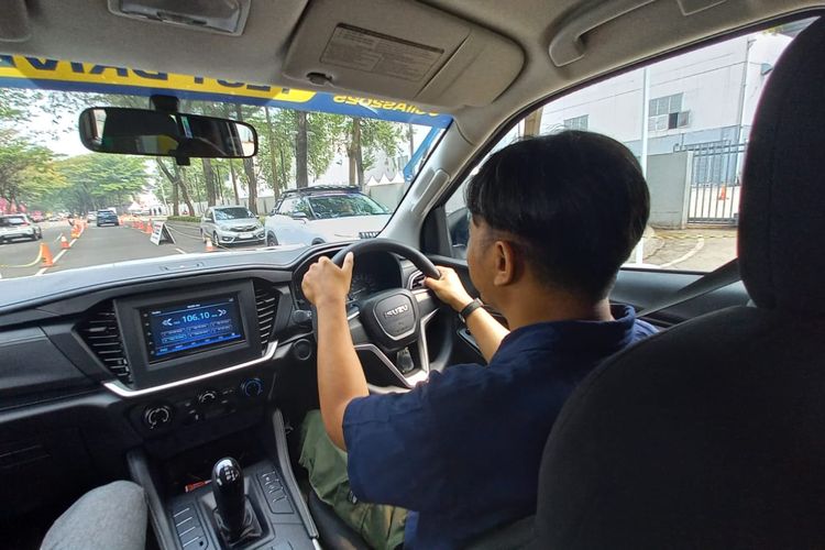 Isuzu, New mu-X, Gaikindo Indonesia International Auto Show, GIIAS, test drive, GIIAS 2025, Isuzu Astra Motor Indonesia (IAMI), New Mu-X, Impresi Awal Coba New Isuzu mu-X 4WD di GIIAS 2025