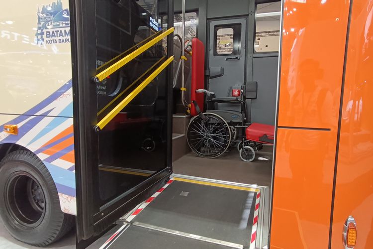 Fuso, bus medium, bus kota, fuso, Mitsubishi fuso, bus ramah disabilitas, Spesifikasi Bus Trans Batam Baru, Punya PO Bagong dan Bodi Tentrem