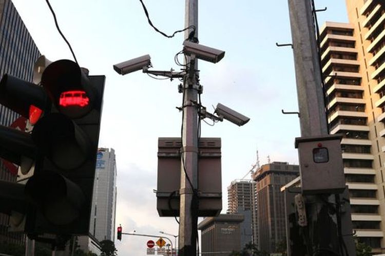 Jorge Martin, Aprilia, Suzuki Fronx, kamera ETLE, KNKT, Kebakaran Bus, Ganjil Genap Jakarta, Kamera ETLE, Populer Otomotif, kamera etle, artikel terpopuler, ganjil genap jakarta, kebakaran bus, suzuki fronx, [POPULER OTOMOTIF] Masa Depan Jorge Martin dan Opsi Mesin Suzuki Fronx