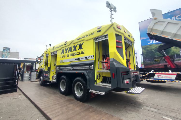 karoseri, damkar, truk pemadam kebakaran, IEE Series, Spesifikasi Truk Pemadam Kebakaran Buatan Karoseri Ayaxx