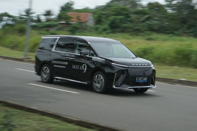 MPV Listrik, GIIAS 2025, MPV listrik, performa tinggi, kendaraan ramah lingkungan, 4 MPV Listrik Mewah yang Siap Menggempur Pasar di GIIAS 2025