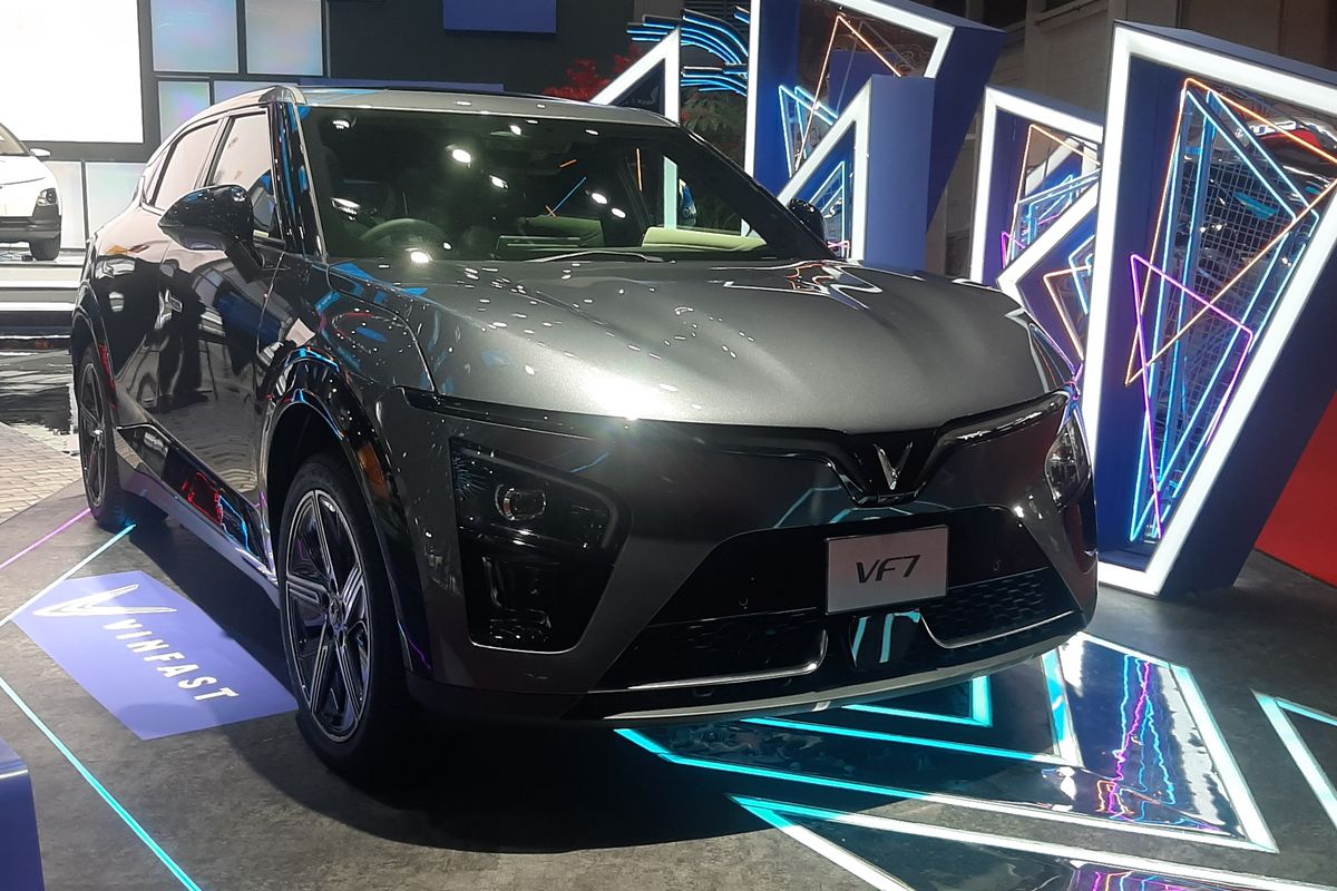 SUV listrik, VinFast VF7 Plus, BYD Atto 3 Superior, persaingan kendaraan ramah lingkungan, Persaingan SUV Listrik: VinFast VF7 Plus vs BYD Atto 3