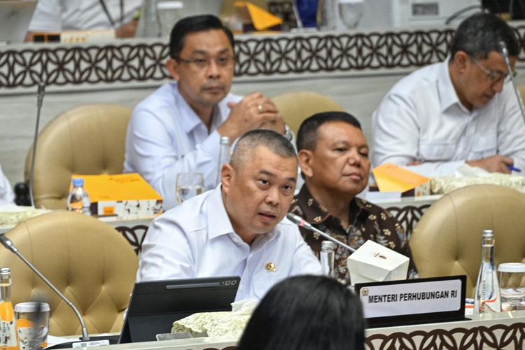 Kementerian Perhubungan, keselamatan, Zero Odol, menhub, tim teknis, Libatkan Asosiasi, Menhub Gandeng DPR Bahas Tim Teknis Zero ODOL