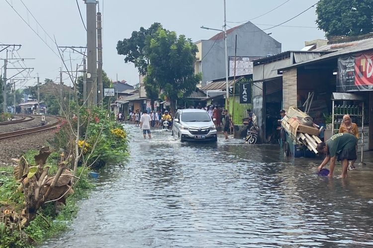 mobil matik, banjir, transmisi matik, matik, Mobil Transmisi Manual vs Matik: Siapa yang Lebih Tahan Banjir?