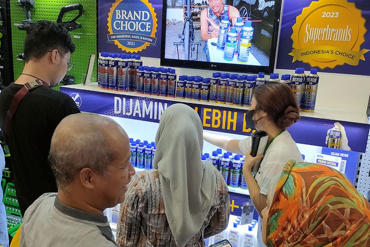 karat, cairan, penetran, WD-40, Penetran, Pilihan Cairan Penghilang Karat dan Serbaguna di GIIAS 2025