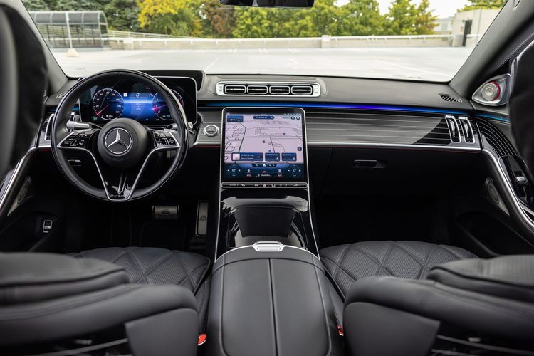 mobil dinas, Maybach, Presiden indonesia, Mercedes-benz, mobil kepresidenan, Prabowo Subanto, Kunjungan ke AS, Prabowo Naik Mercedes-Benz S580 Maybach