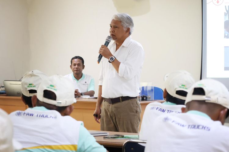 keselamatan transportasi, angkutan barang, kompetensi sopir, kelelahan pengemudi, 80 Persen Kecelakaan Angkutan Barang Disebabkan Kelelahan Pengemudi