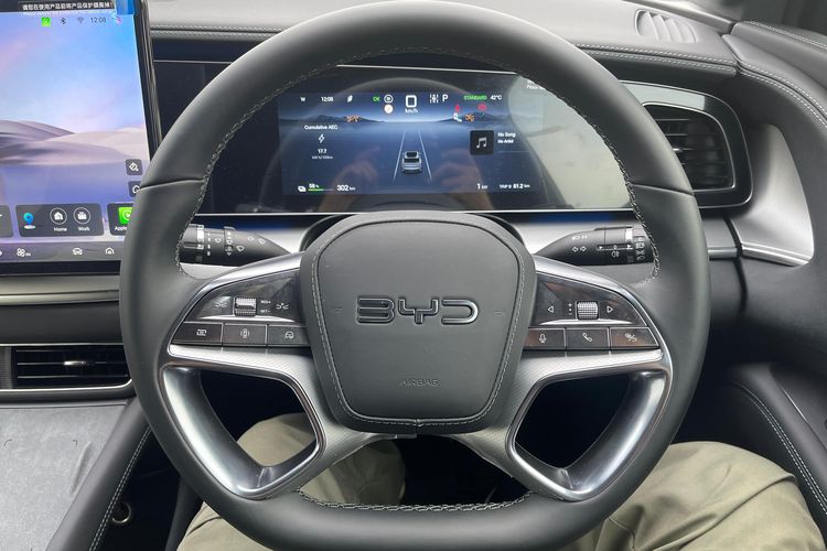 Sealion 7, desain interior, test drive, kabin mobil, Bahas Interior BYD Sealion 7, Sporty dan Elegan