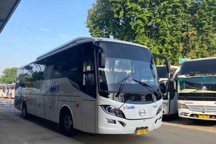 Jakarta-Surabaya, PJKA, Damri, komunitas perantau, Mengenal Isitlah PJKA: Pemburu Ketepatan Waktu Bus DAMRI
